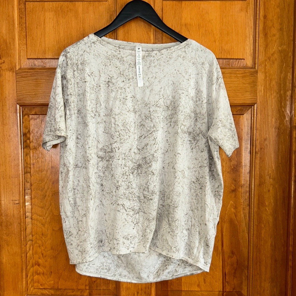 Lululemon Women’s Short Sleeve Top Size 8-EUC